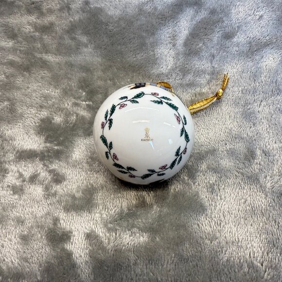 Vintage AK Kaiser christmas ornament porcelain ball w/ hand painted nutcracker - Picture 8 of 11